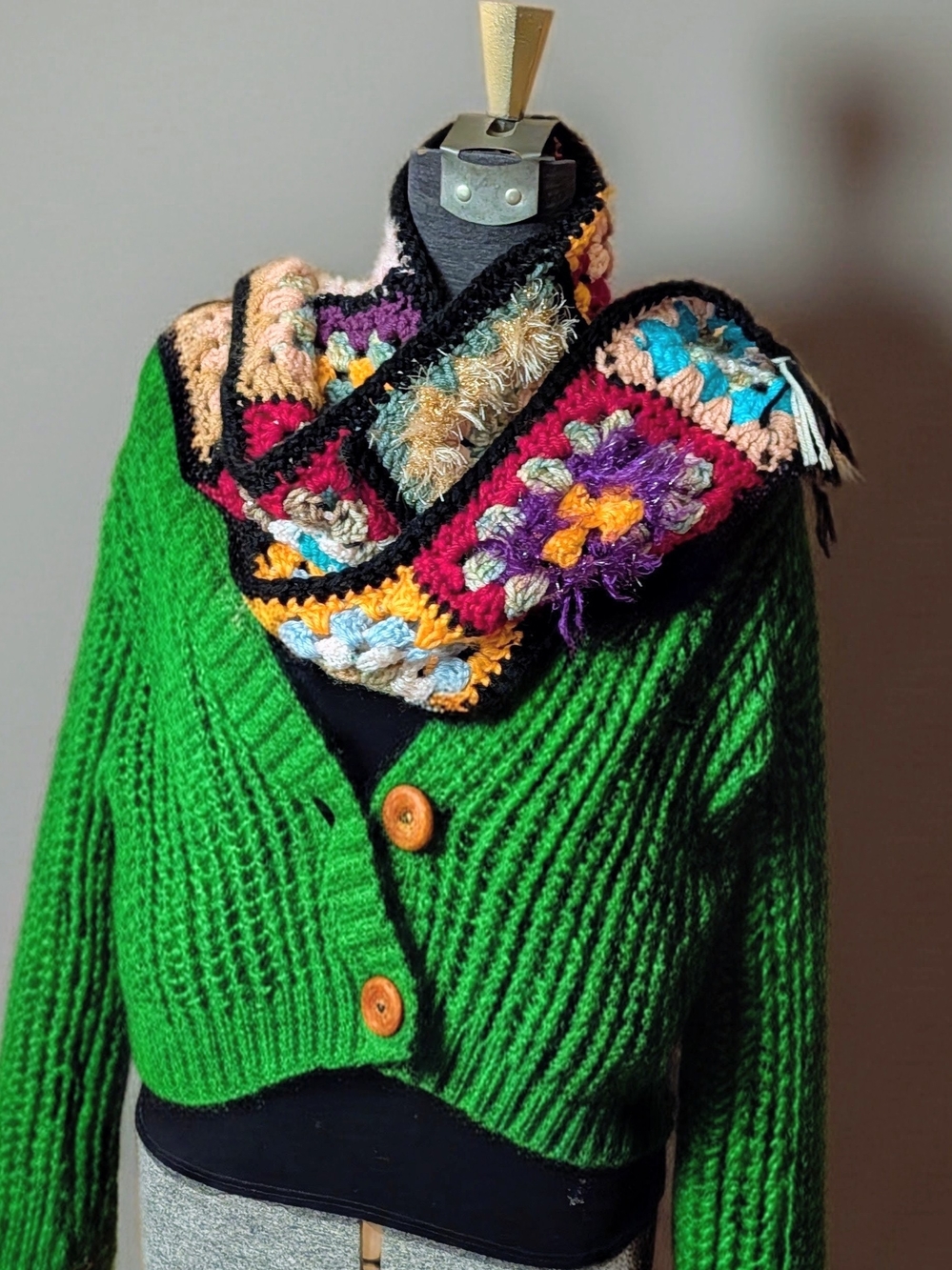 EUC Handmade Crochet Granny Square Scarf Boho Chunky Patchwork Fringe 6"x60" - Picture 2 of 7